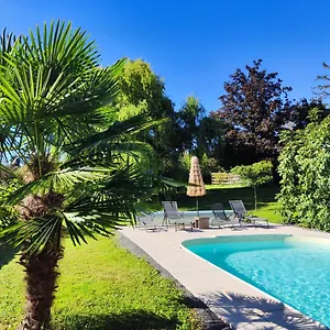 https://la-maison-de-boyeux.hotels-rhonealpes.com