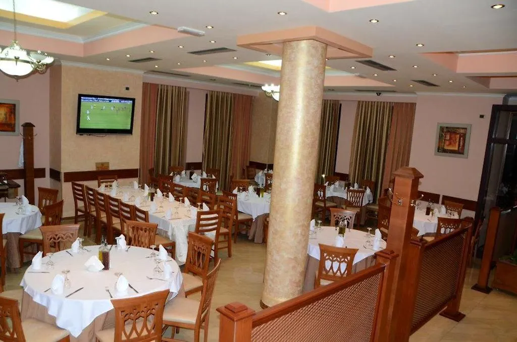 Hotel Colombo Elbasan 3*,