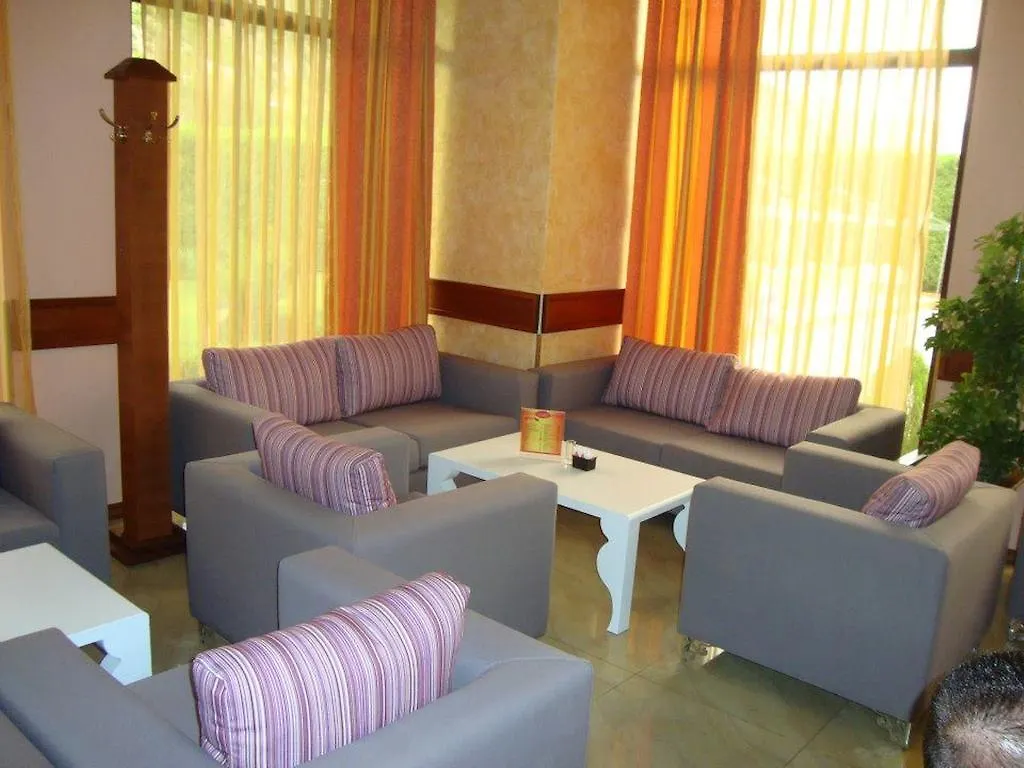 Hotel Colombo Elbasan 3*,